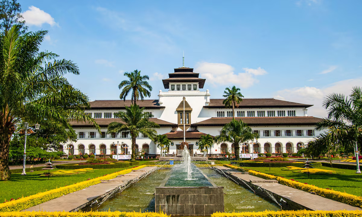 Hotel Murah di Bandung untuk Liburan Nataru Bersama Keluarga